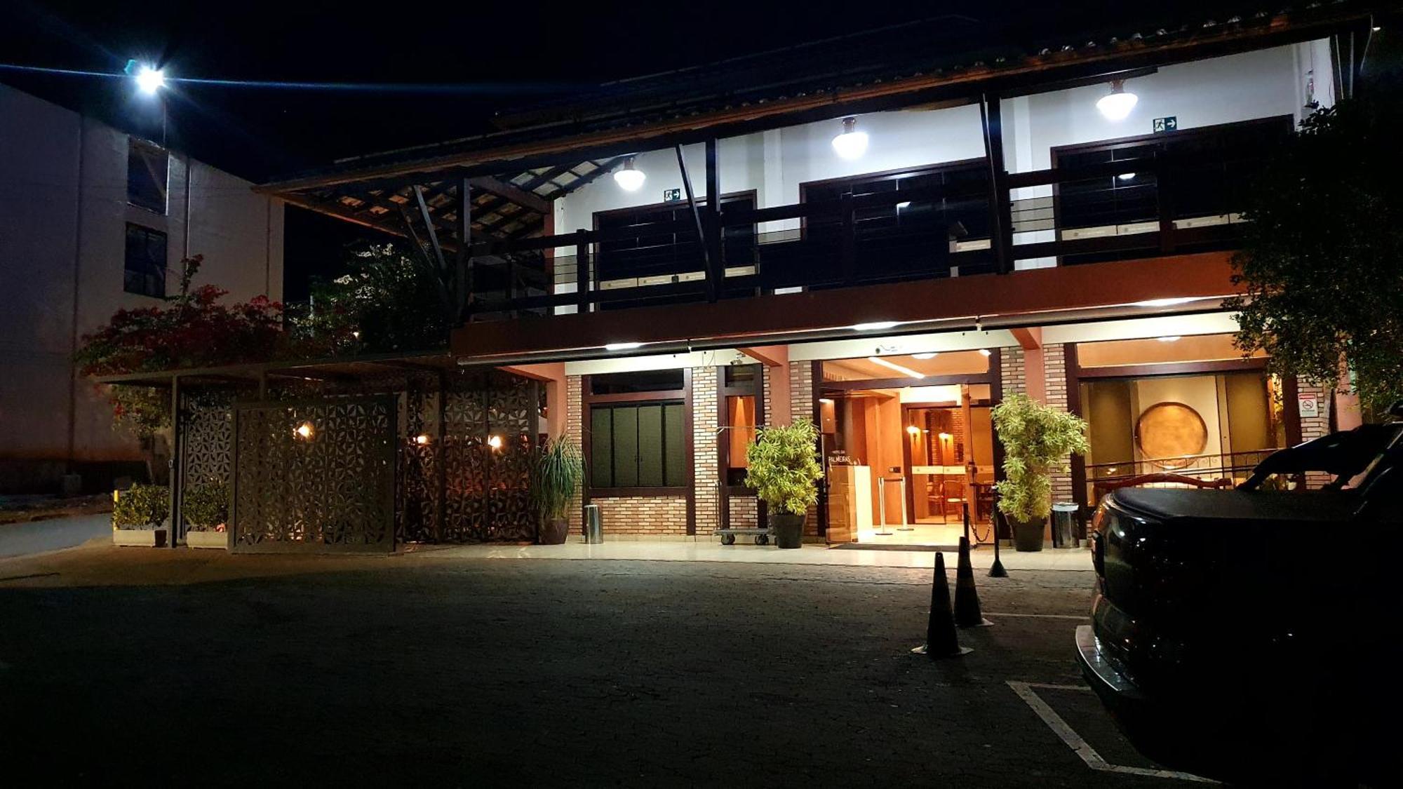 Hotel Das Palmeiras Paracatu Eksteriør billede